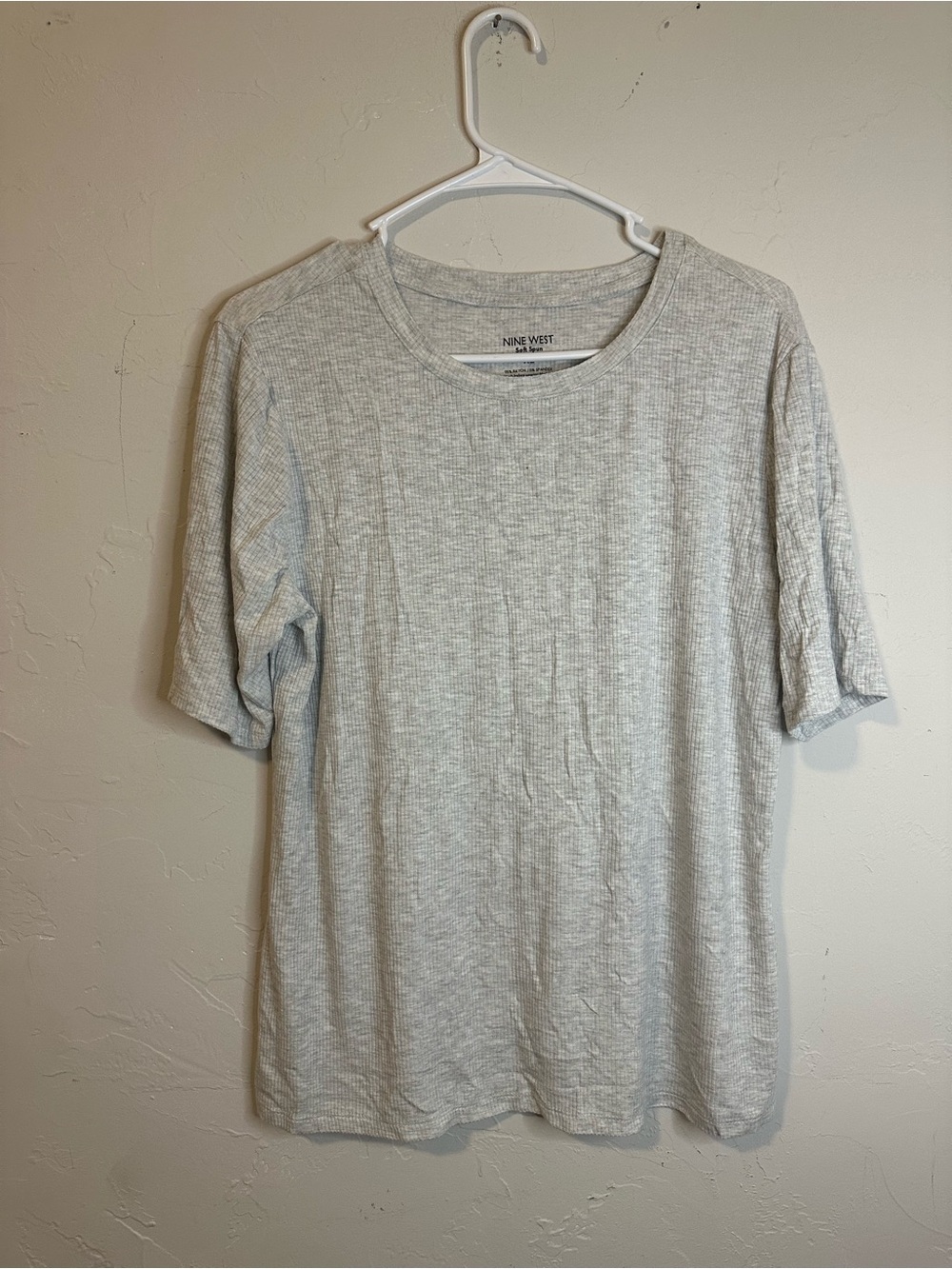 Nine West Light Gray Ribbed Crew Neck Shirt